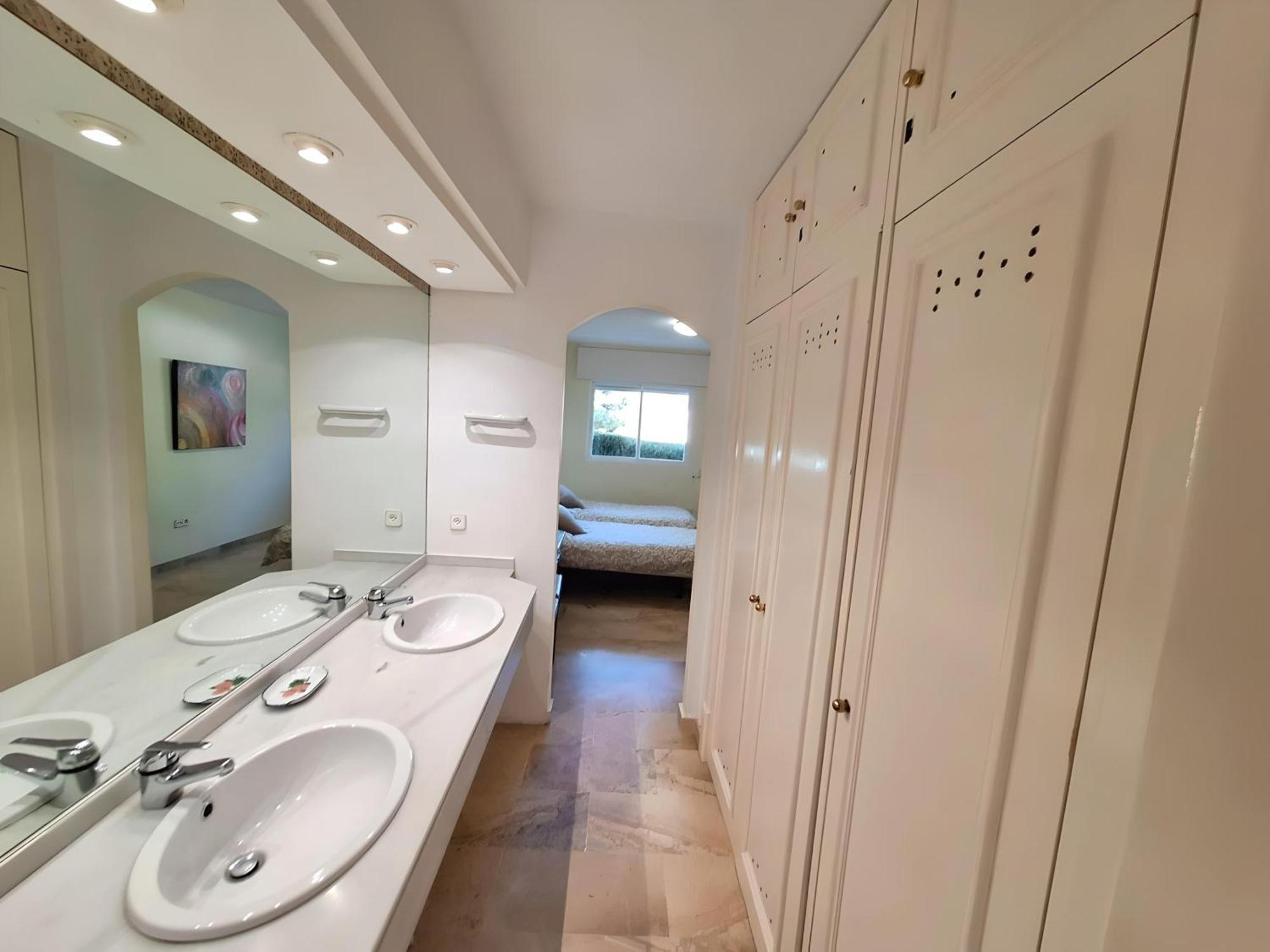 Gorgeous 2Br Apt. W/ Mountain View Puerto Banus Марбелья Экстерьер фото
