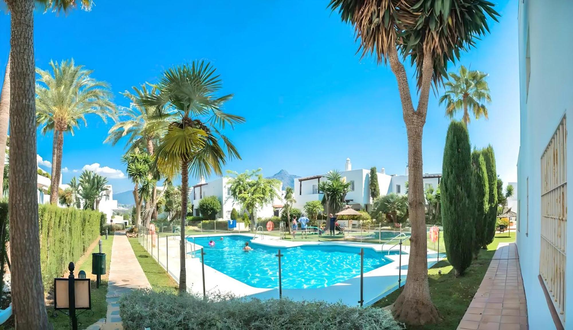 Gorgeous 2Br Apt. W/ Mountain View Puerto Banus Марбелья Экстерьер фото