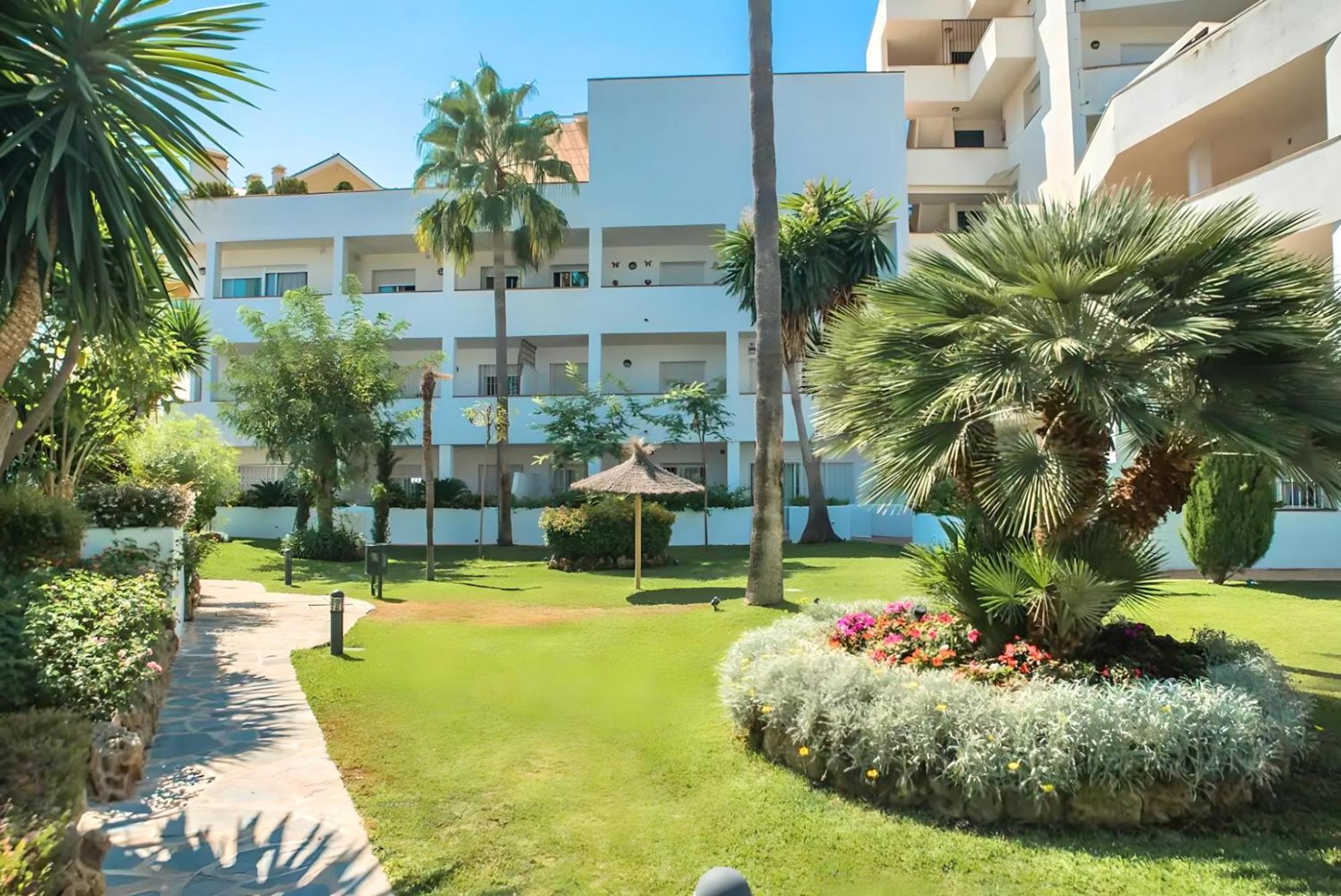 Gorgeous 2Br Apt. W/ Mountain View Puerto Banus Марбелья Экстерьер фото