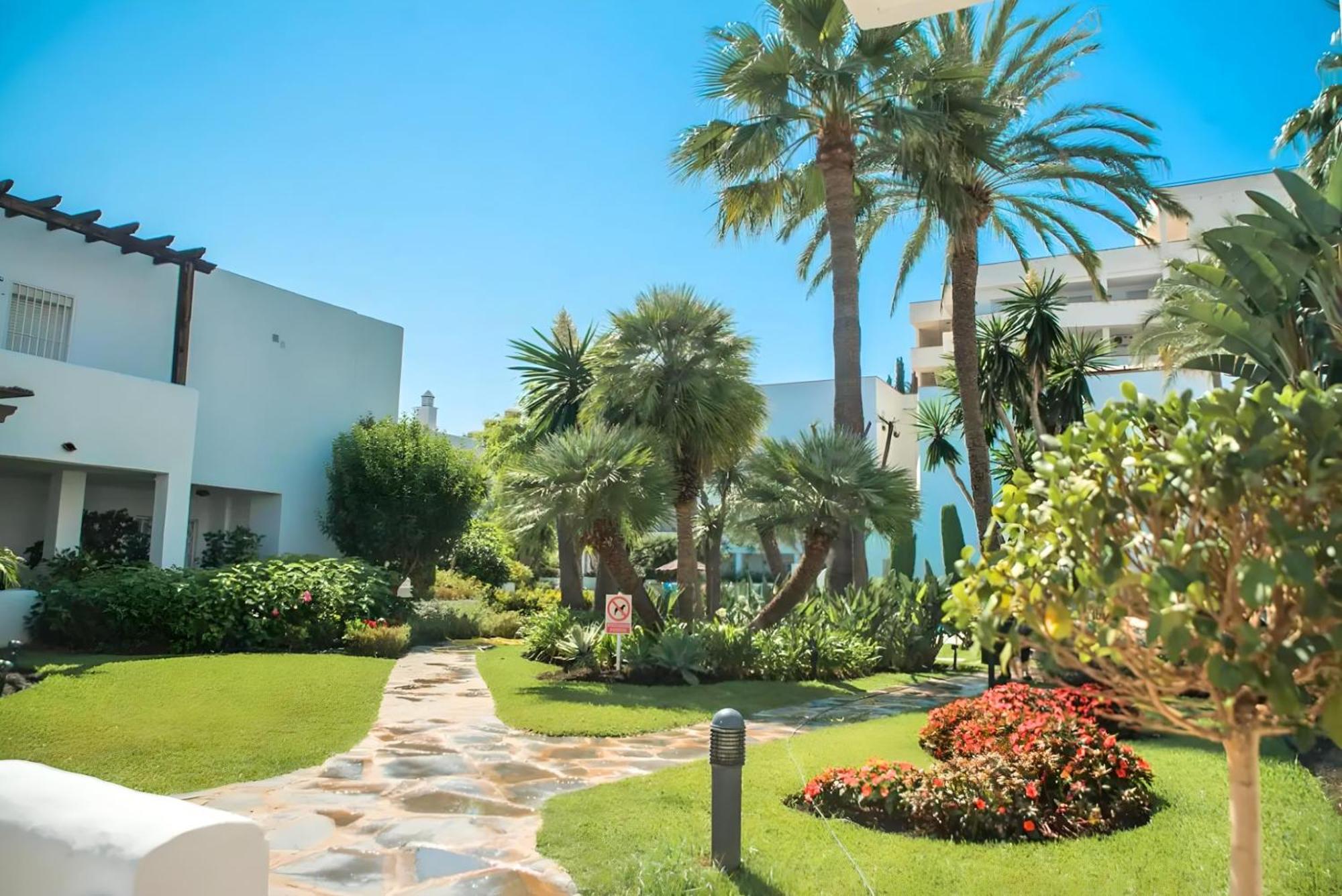 Gorgeous 2Br Apt. W/ Mountain View Puerto Banus Марбелья Экстерьер фото