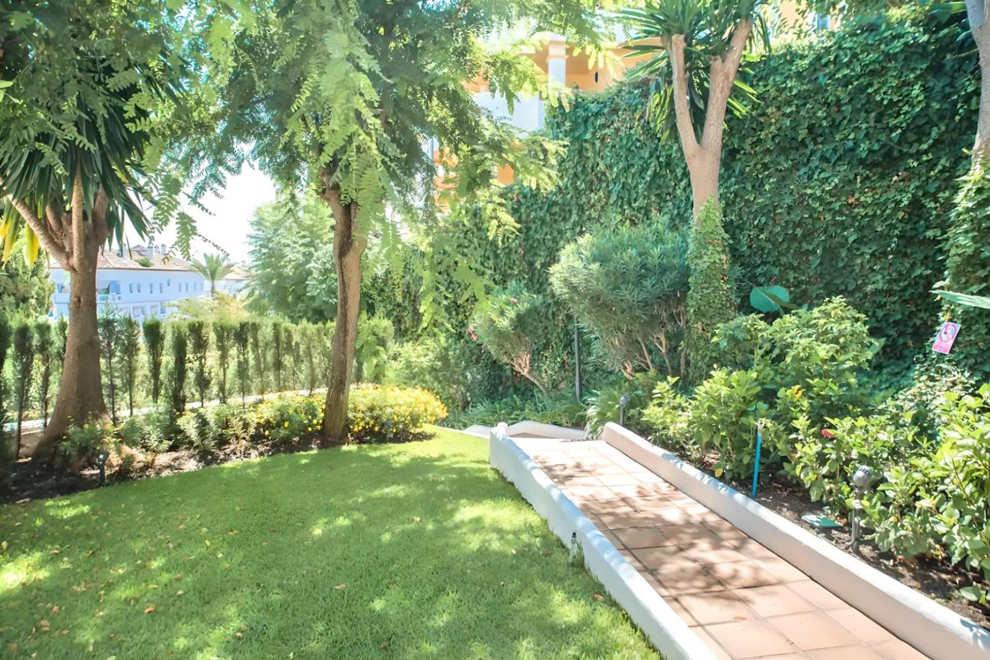 Gorgeous 2Br Apt. W/ Mountain View Puerto Banus Марбелья Экстерьер фото